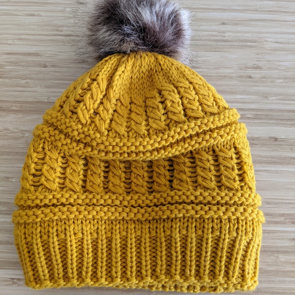 Yellow/Orange Hat - Picture 1 of 1